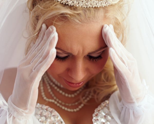 wedding-dress-disaster9_1.jpg?itok=lrmH5