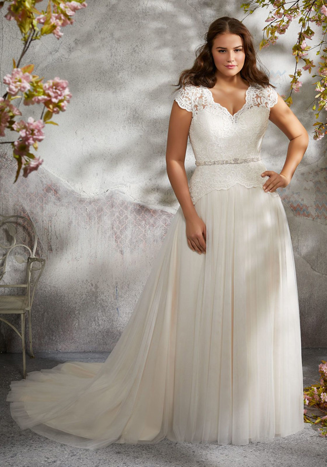 dress stores for plus size