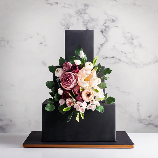 Square wedding cake