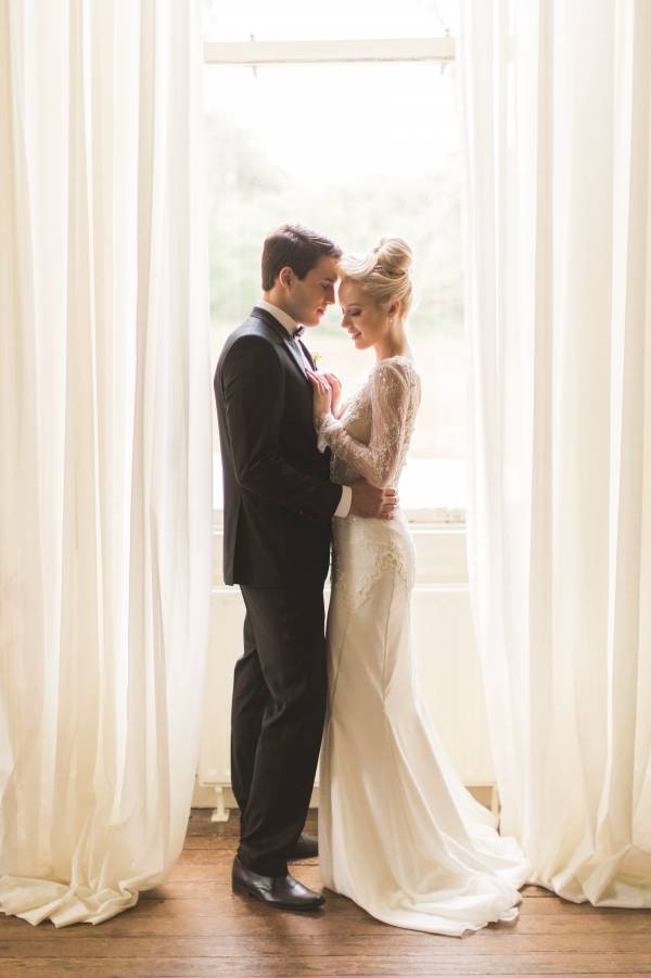 friends as wedding vendors